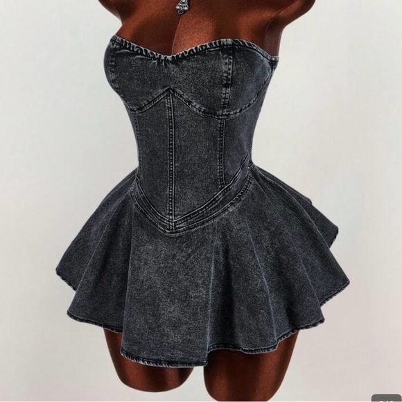 Dress - Picture 3 of 6